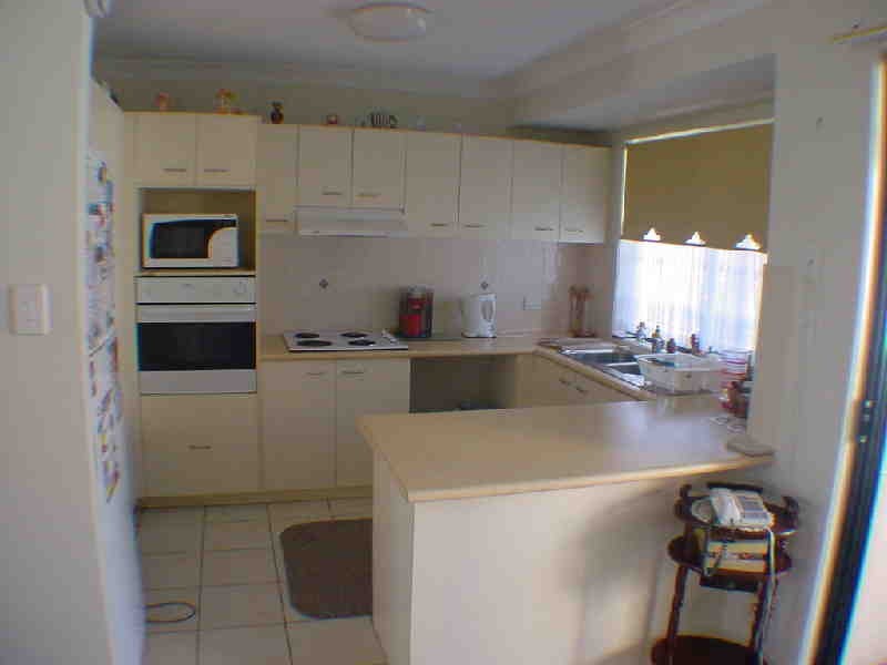 7-8 Spinnaker Drive, Sandstone Point QLD 4511