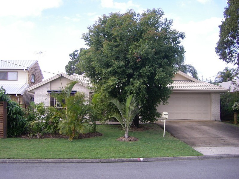 11 Venus Court, Banksia Beach QLD 4507