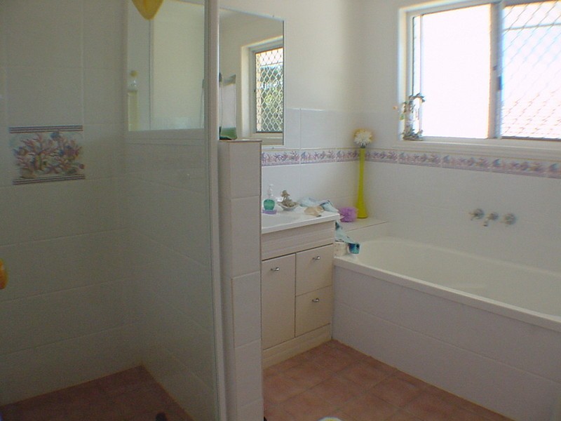 175 Endeavour Drive, Banksia Beach QLD 4507