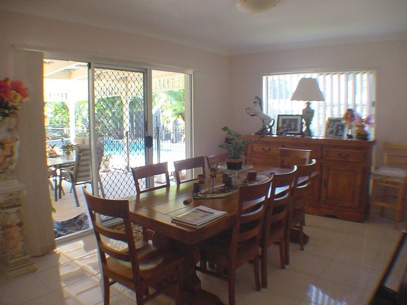 175 Endeavour Drive, Banksia Beach QLD 4507