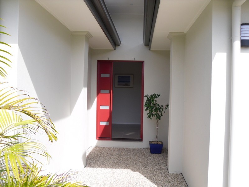 3 Seaeagle Place, Banksia Beach QLD 4507