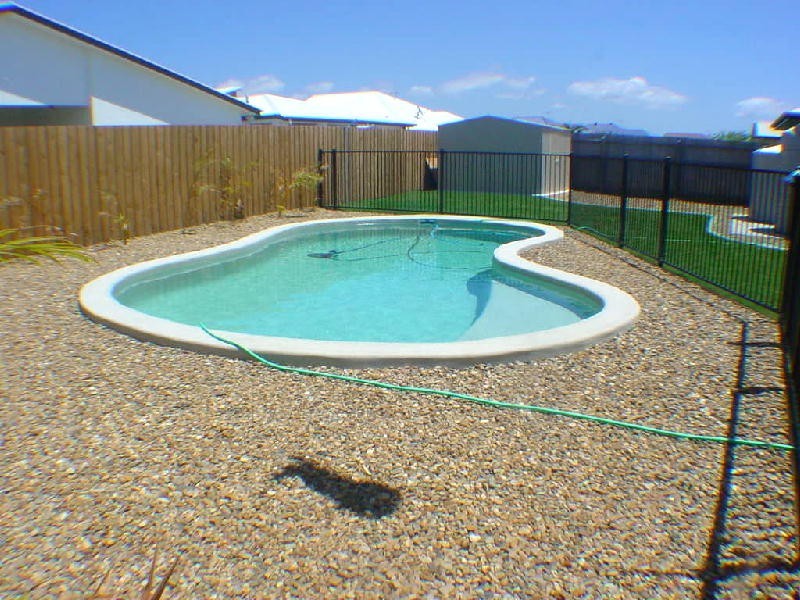 3 Seaeagle Place, Banksia Beach QLD 4507