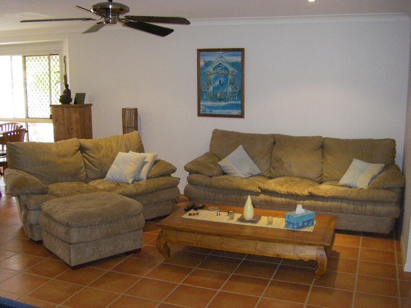 3 Reeders Street, Sandstone Point QLD 4511