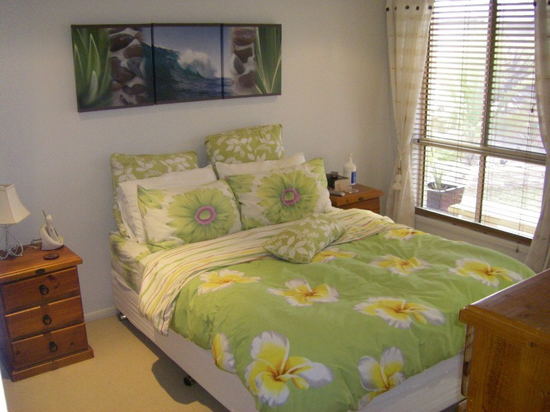 3 Reeders Street, Sandstone Point QLD 4511