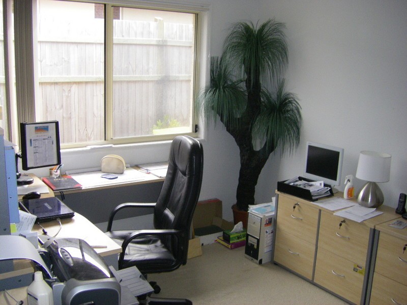 3 Reeders Street, Sandstone Point QLD 4511