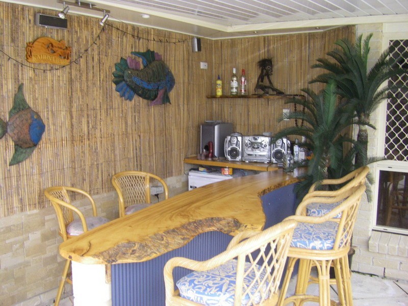 3 Reeders Street, Sandstone Point QLD 4511