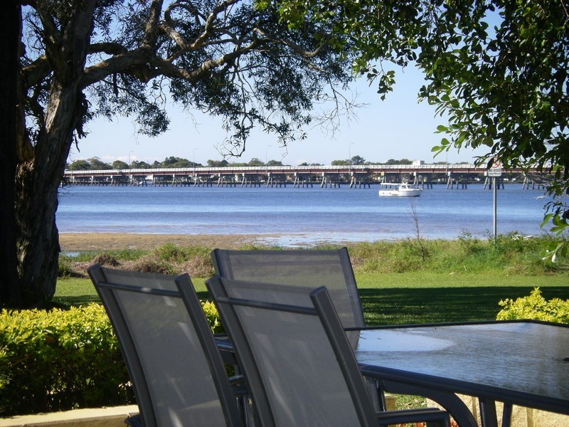 A20 Spinnaker Drive, Sandstone Point QLD 4511