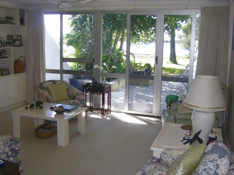 A20 Spinnaker Drive, Sandstone Point QLD 4511