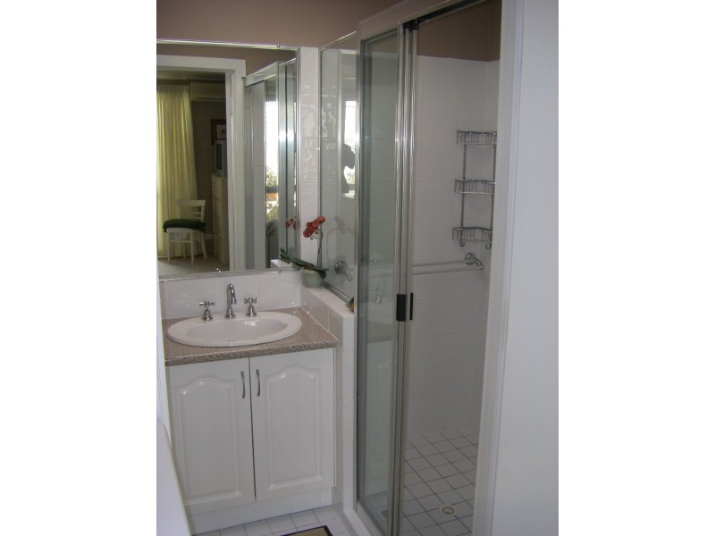 A20 Spinnaker Drive, Sandstone Point QLD 4511