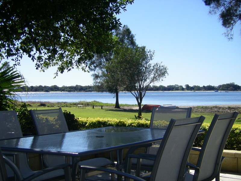 A20 Spinnaker Drive, Sandstone Point QLD 4511