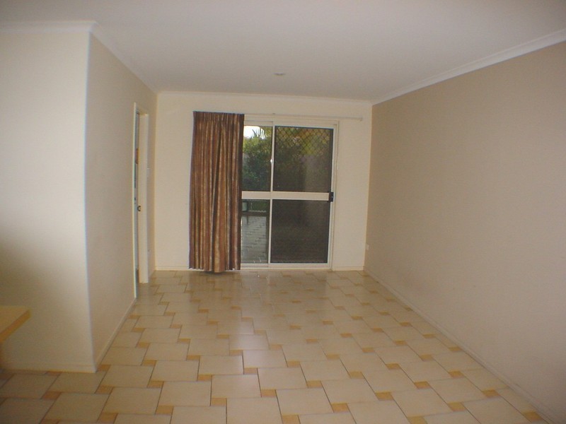 5 Anchor Court, Banksia Beach QLD 4507