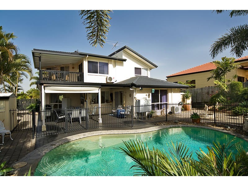 231 Endeavour Drive, Banksia Beach QLD 4507