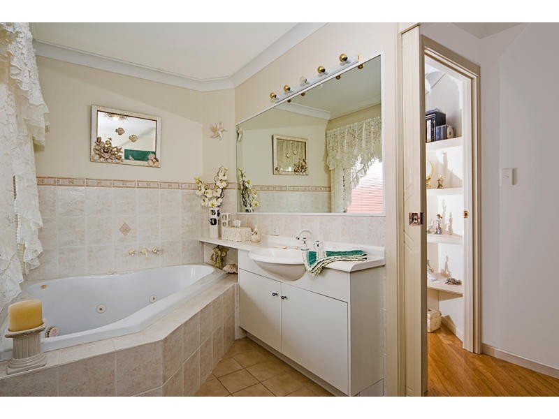 231 Endeavour Drive, Banksia Beach QLD 4507