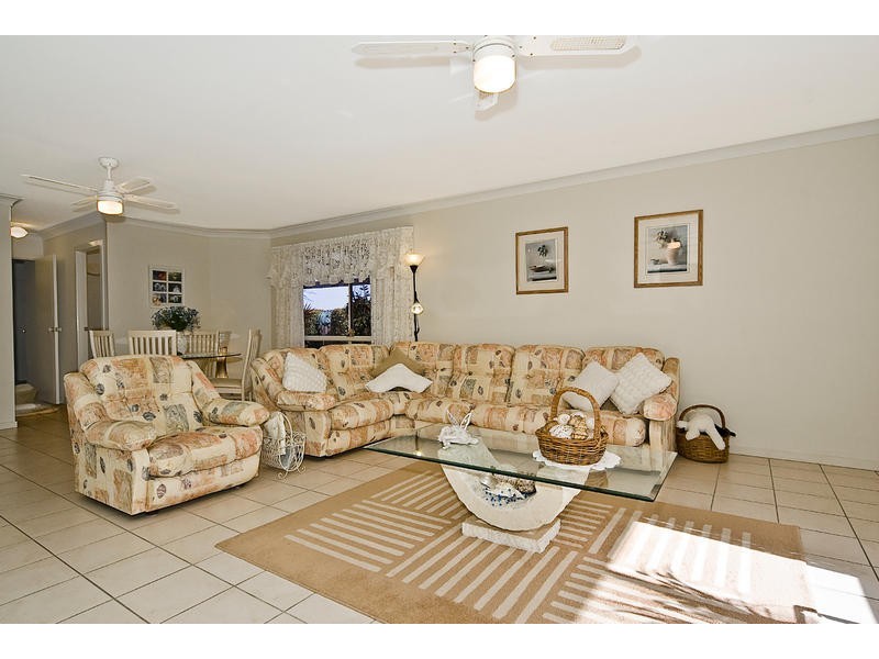 231 Endeavour Drive, Banksia Beach QLD 4507