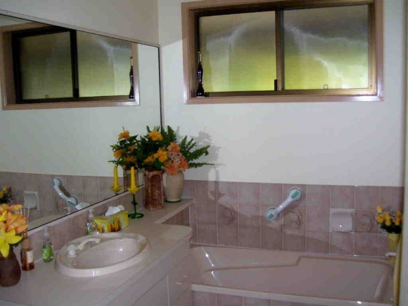 8 Craigola Court, Ningi QLD 4511