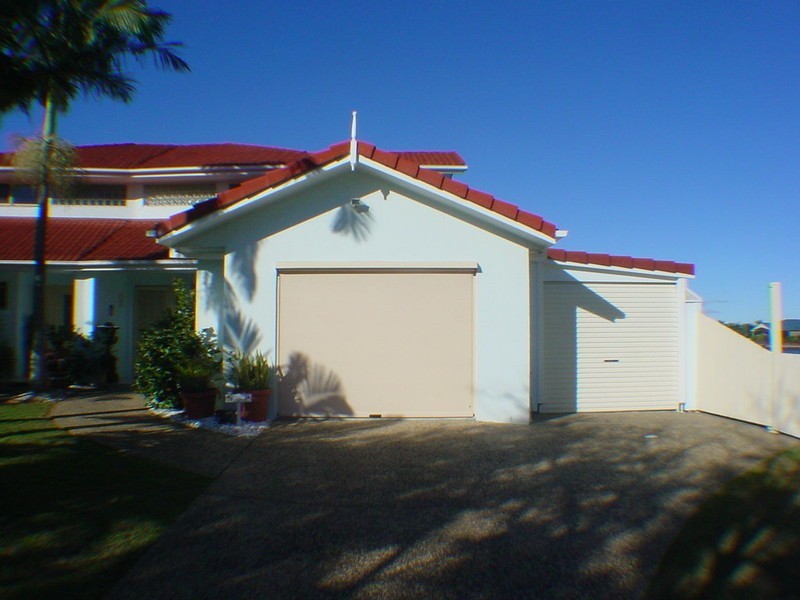 2-11 Norrland Court, Banksia Beach QLD 4507
