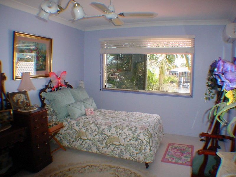 2-11 Norrland Court, Banksia Beach QLD 4507