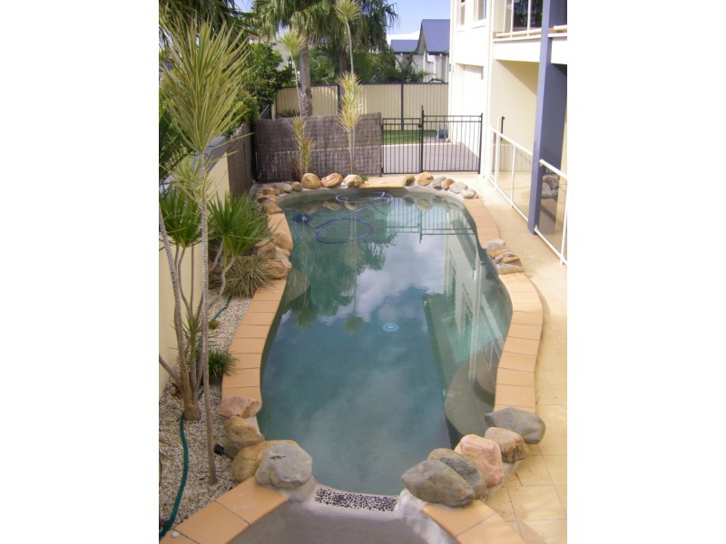 1  Oriole Place, Banksia Beach QLD 4507