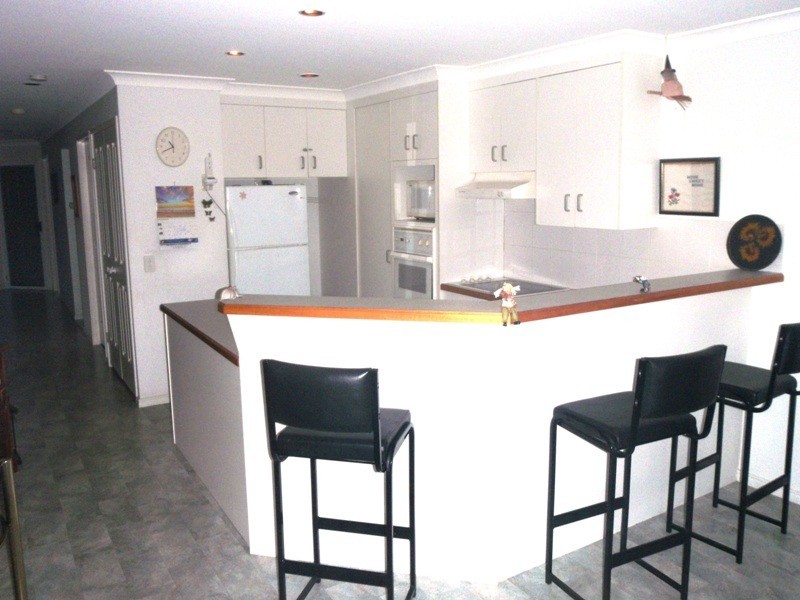 2/65 Oleander Drive, Bongaree QLD 4507