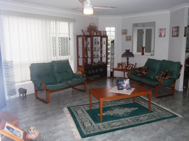 2/65 Oleander Drive, Bongaree QLD 4507