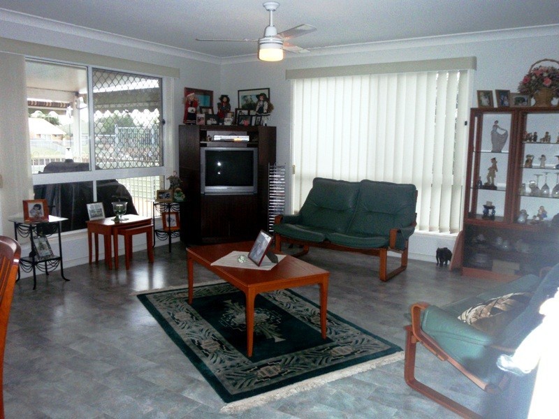 2/65 Oleander Drive, Bongaree QLD 4507