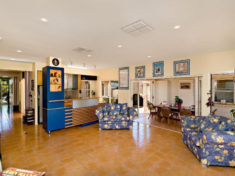 9 Marlin Court, Banksia Beach QLD 4507