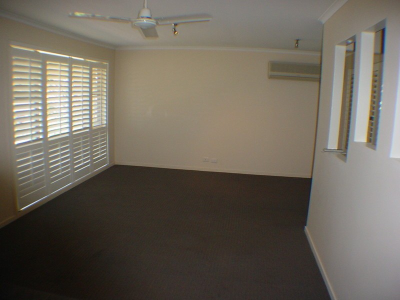 84 Bestmann Road East, Sandstone Point QLD 4511