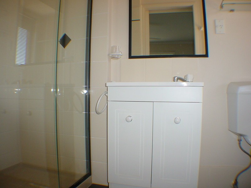 84 Bestmann Road East, Sandstone Point QLD 4511