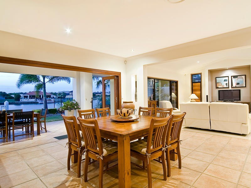 103 Voyagers Drive, Banksia Beach QLD 4507