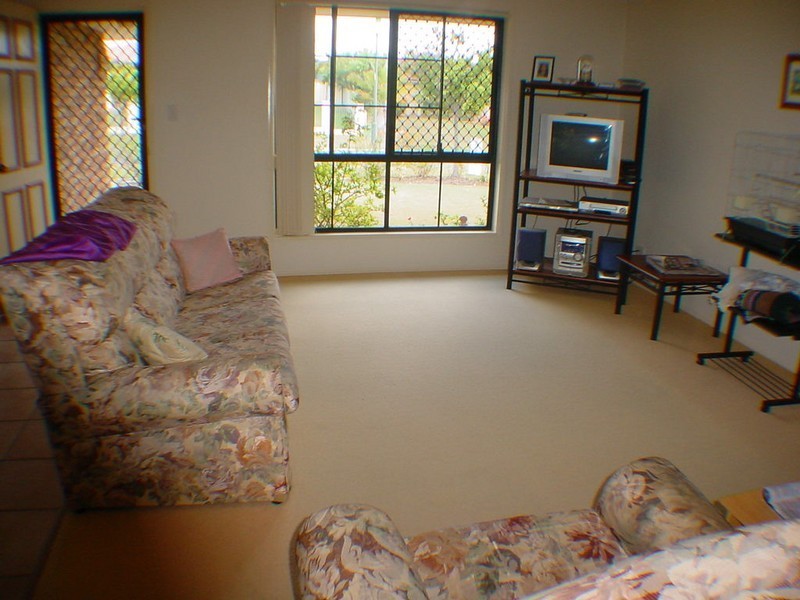 9 Coogee Place, Sandstone Point QLD 4511
