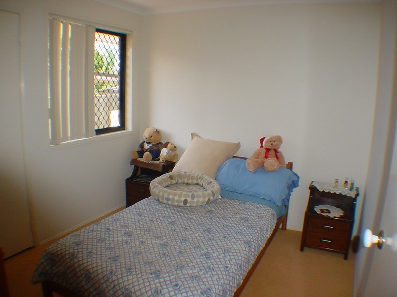 9 Coogee Place, Sandstone Point QLD 4511