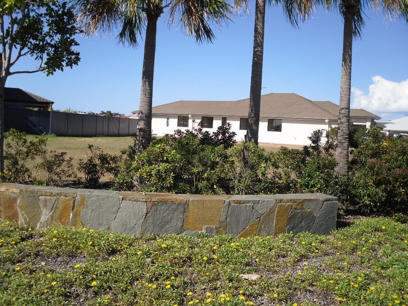 69 Raptor Parade, Banksia Beach QLD 4507