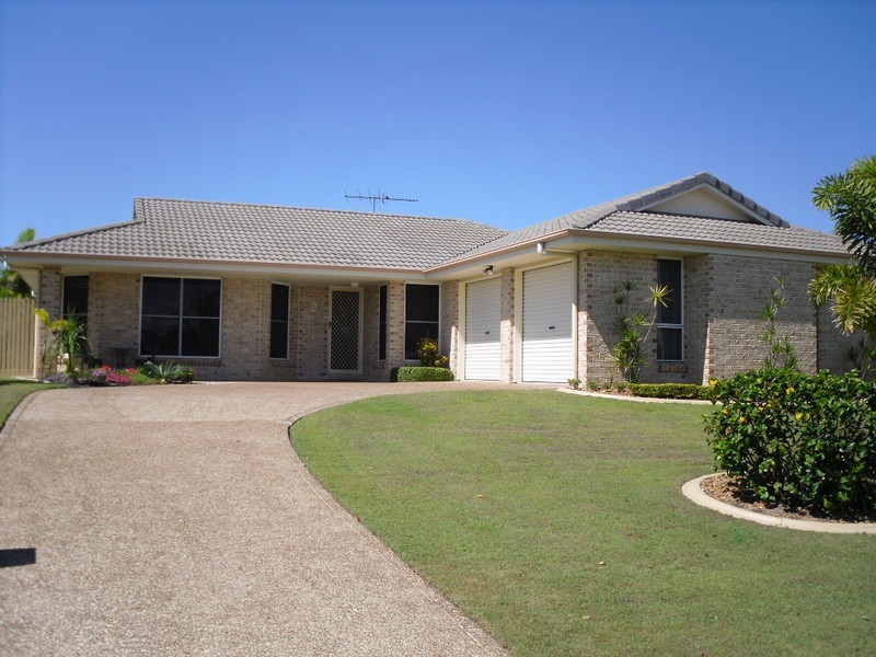 124 Avon Avenue, Banksia Beach QLD 4507