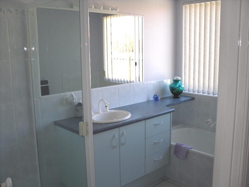 124 Avon Avenue, Banksia Beach QLD 4507