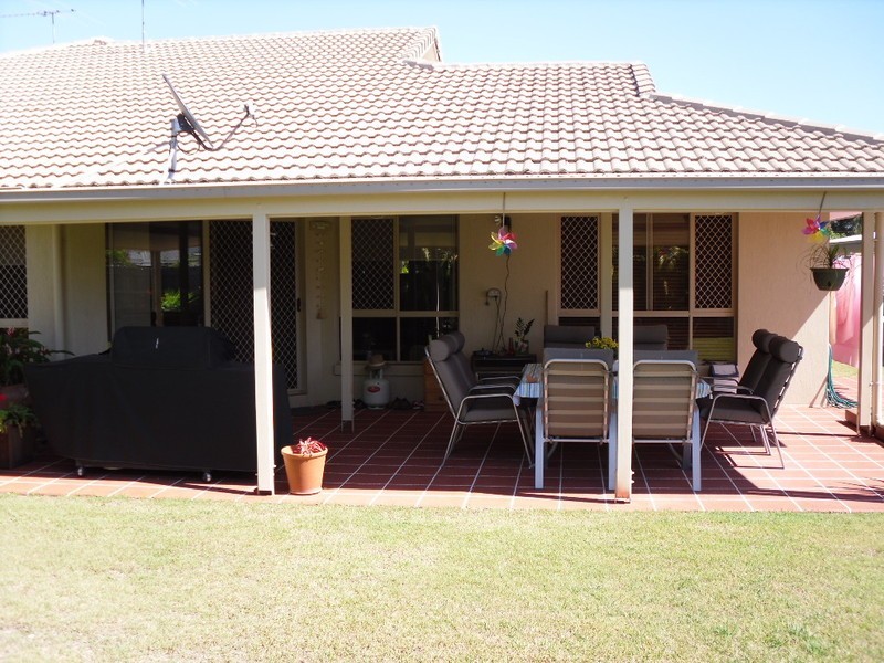 2/38 Flamingo Drive, Banksia Beach QLD 4507