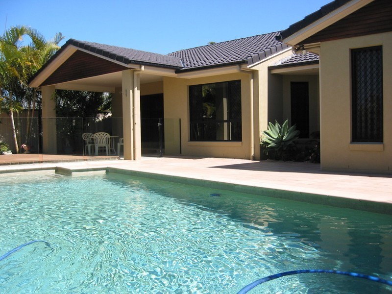 121 Endeavour Drive, Banksia Beach QLD 4507