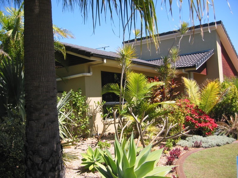 121 Endeavour Drive, Banksia Beach QLD 4507