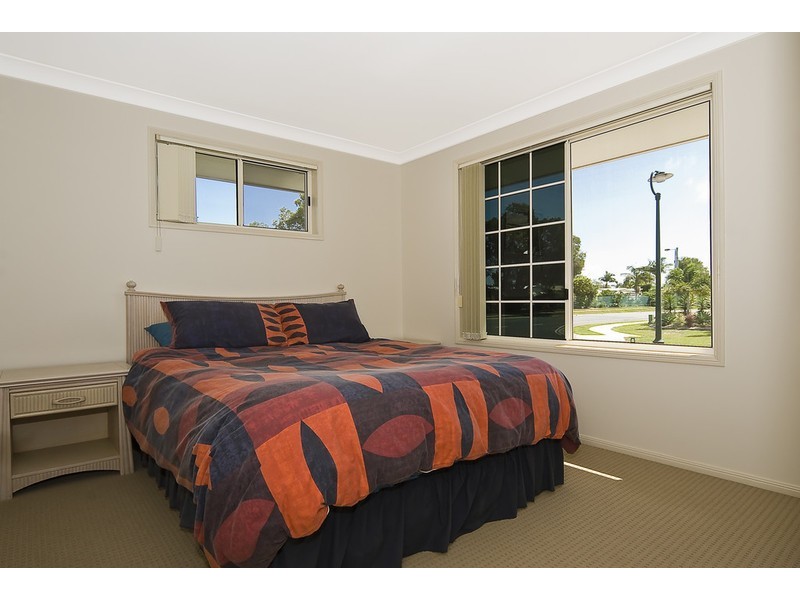2 Barklya Crescent, Bongaree QLD 4507