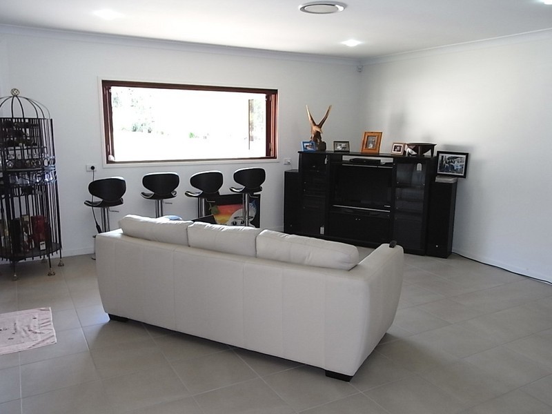 19-21 Barr Place, Ningi QLD 4511