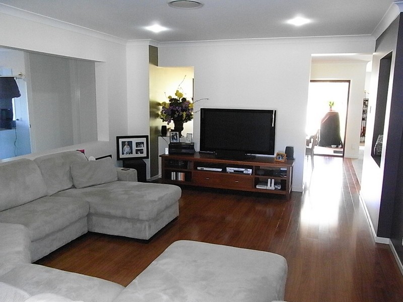 19-21 Barr Place, Ningi QLD 4511