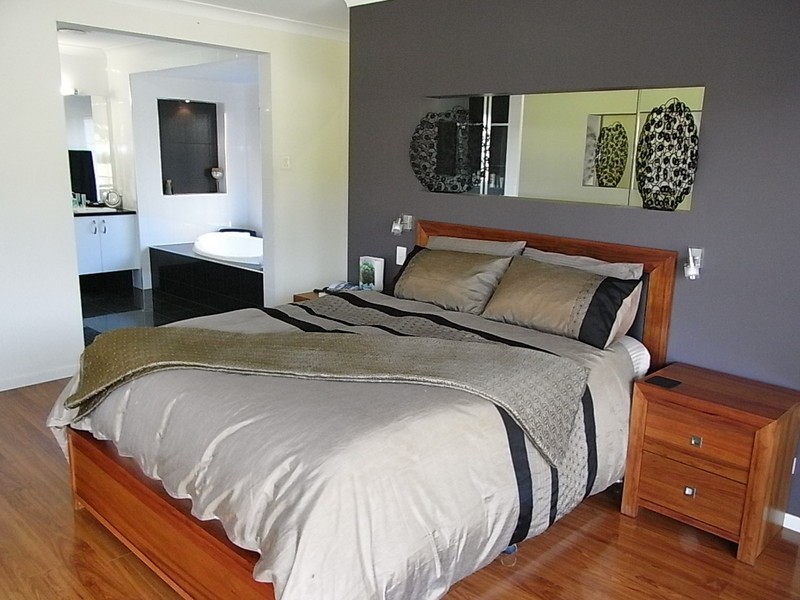 19-21 Barr Place, Ningi QLD 4511