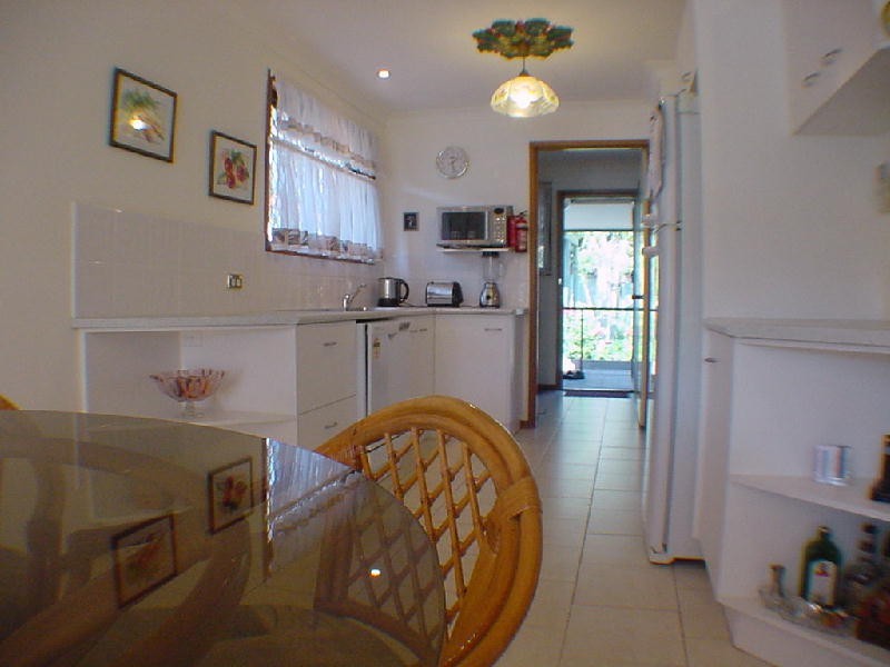 10 Hawaii Crescent, Banksia Beach QLD 4507