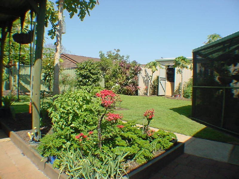 10 Hawaii Crescent, Banksia Beach QLD 4507
