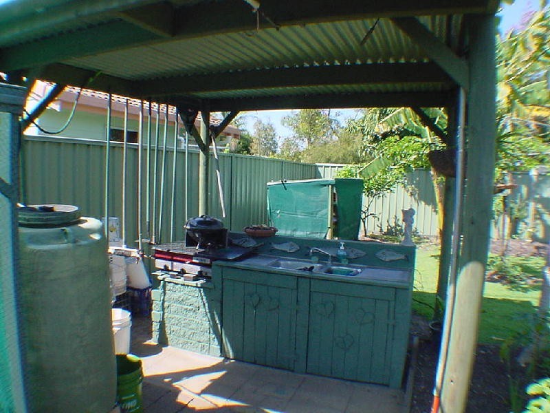 10 Hawaii Crescent, Banksia Beach QLD 4507