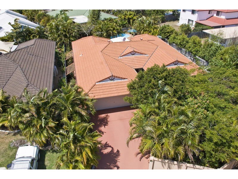 6 Genoa Place, Banksia Beach QLD 4507