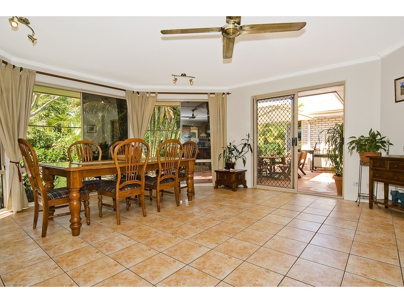 6 Genoa Place, Banksia Beach QLD 4507