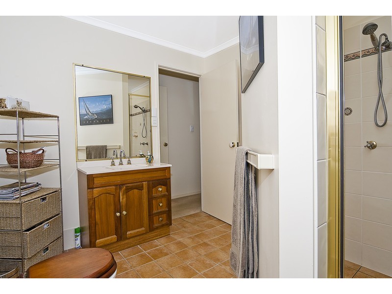 6 Genoa Place, Banksia Beach QLD 4507