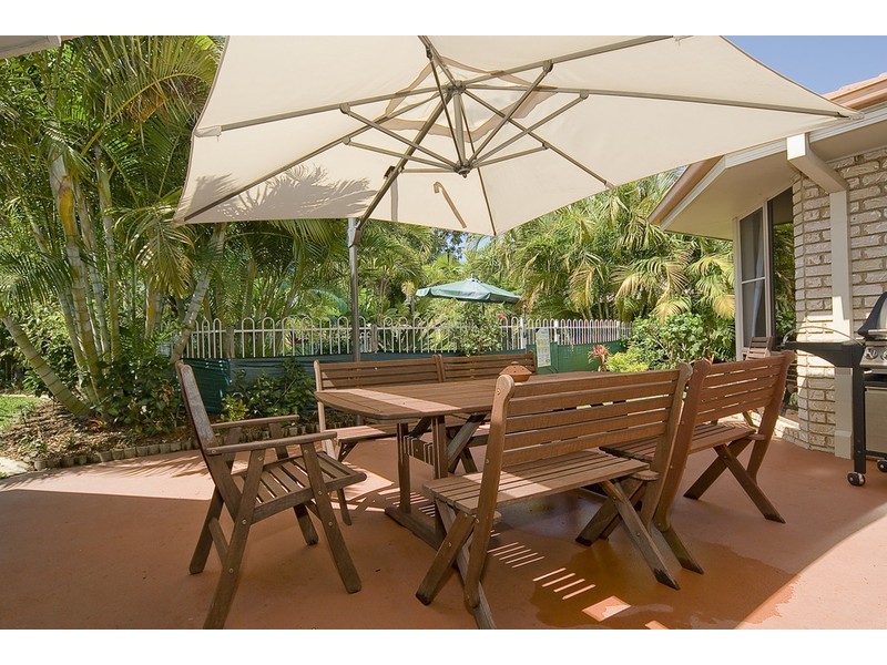 6 Genoa Place, Banksia Beach QLD 4507