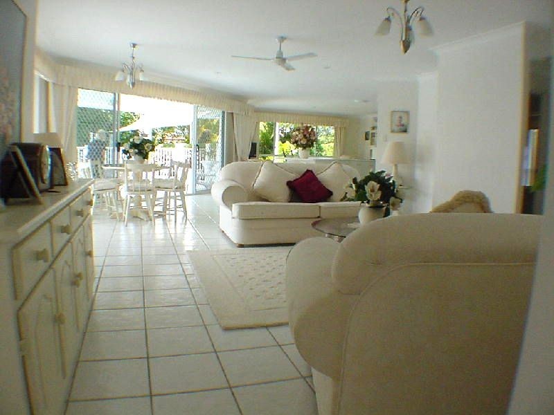 1 Albatross Court, Banksia Beach QLD 4507
