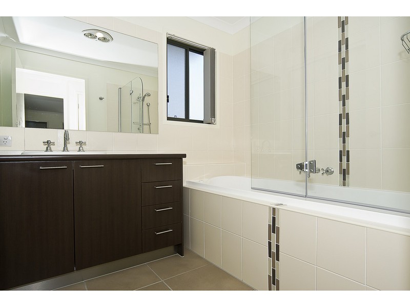 3/11 Fourth Avenue, Bongaree QLD 4507